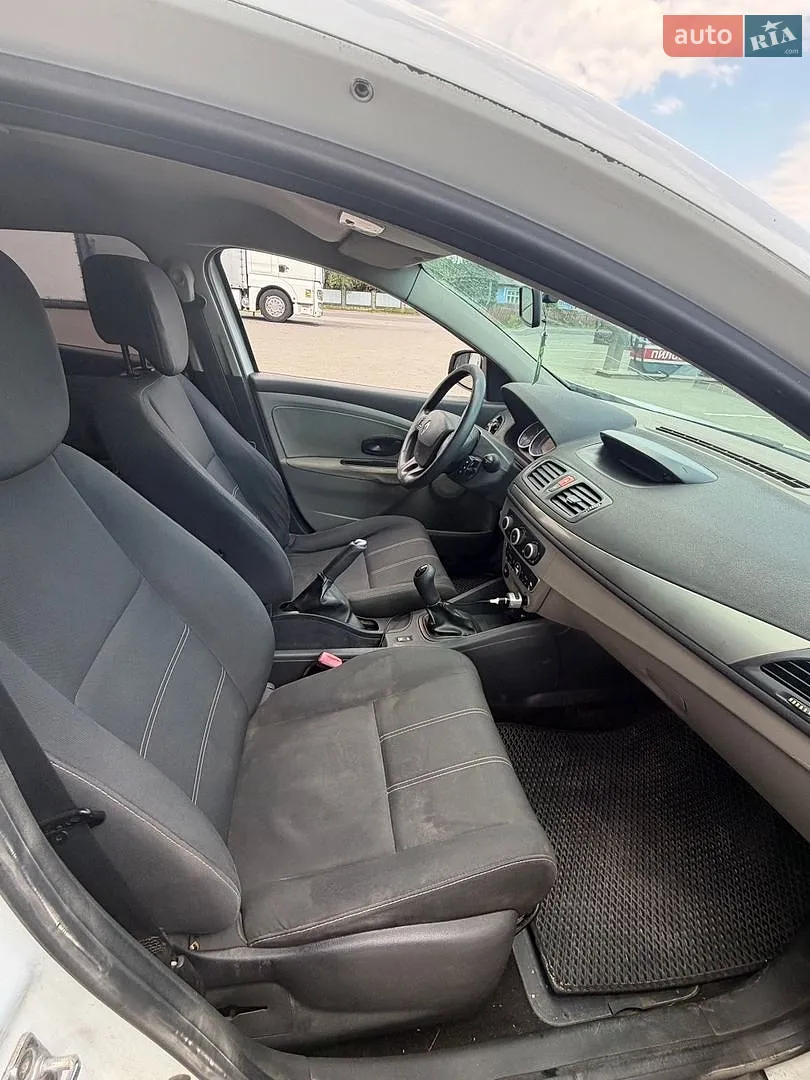 2010 Renault Megane - мініатюра 7