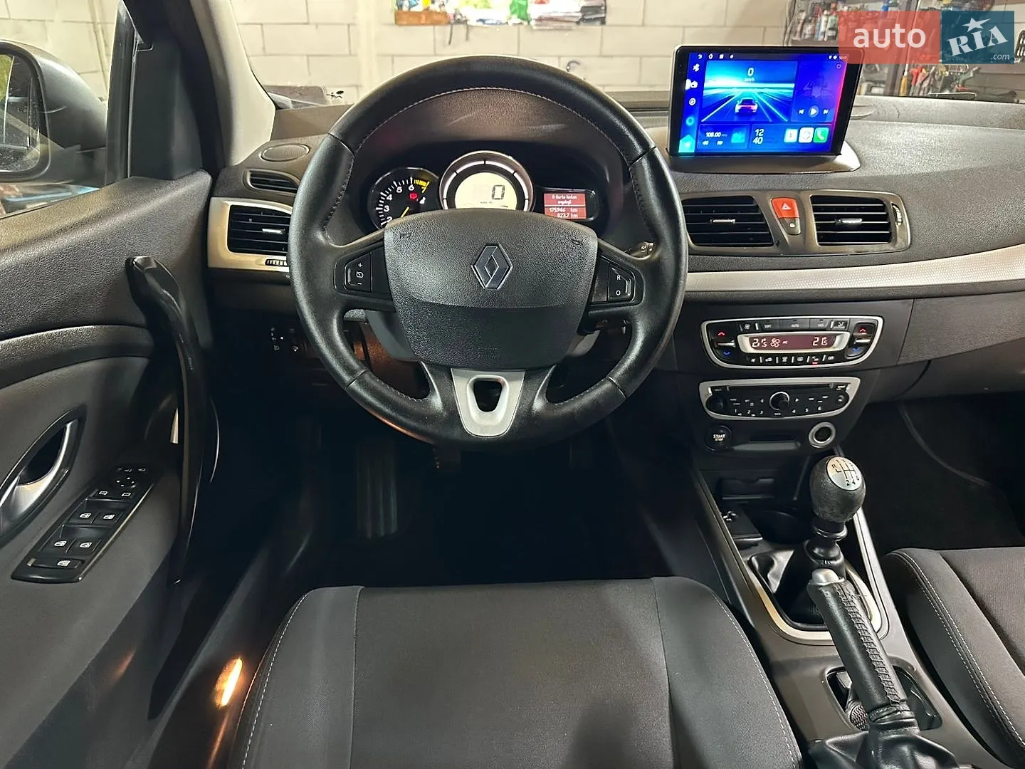 2010 Renault Megane - мініатюра 23