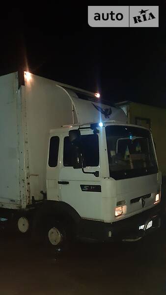 Грузовой фургон Renault Midliner 1999 в Измаиле
