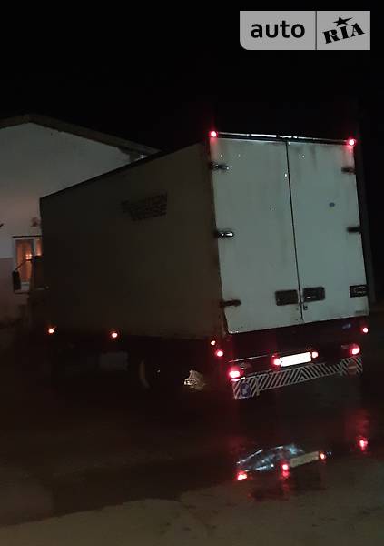 Грузовой фургон Renault Midliner 1999 в Измаиле