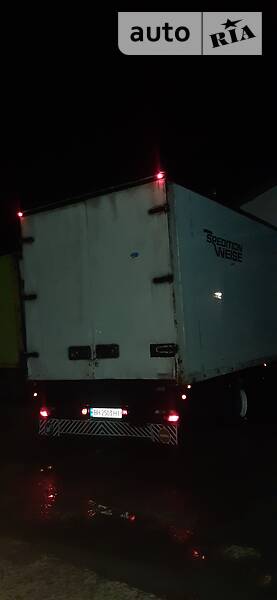 Грузовой фургон Renault Midliner 1999 в Измаиле