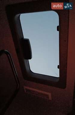 Тягач Renault Midlum 2012 в 