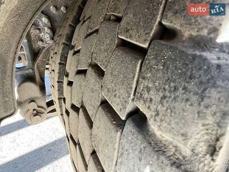Вантажний фургон Renault Midlum 2012 в Львові