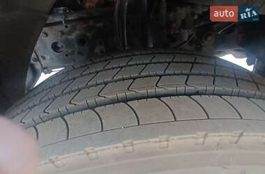 Вантажний фургон Renault Midlum 2004 в 