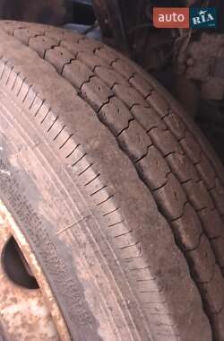 Грузовой фургон Renault Midlum 2004 в 
