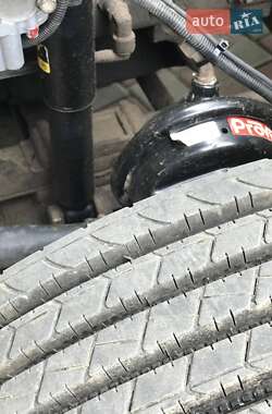 Грузовой фургон Renault Midlum 2005 в 