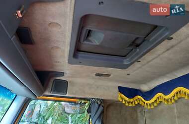 Грузовой фургон Renault Midlum 2004 в 