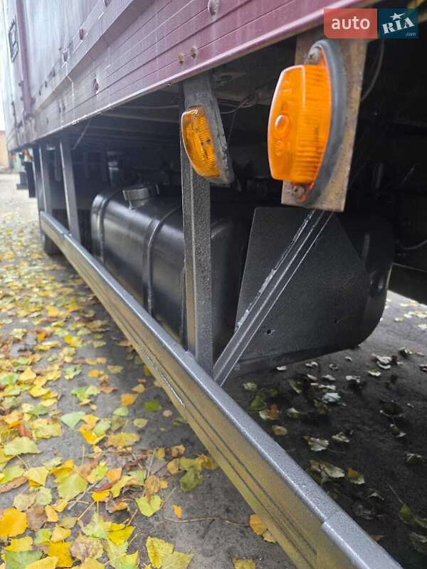 Грузовой фургон Renault Midlum 2003 в Броварах