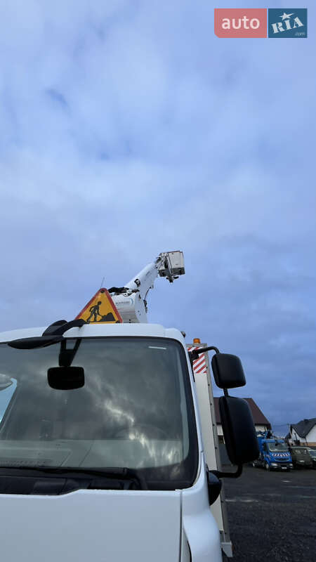 Автовышка Renault Midlum 2010 в Луцке