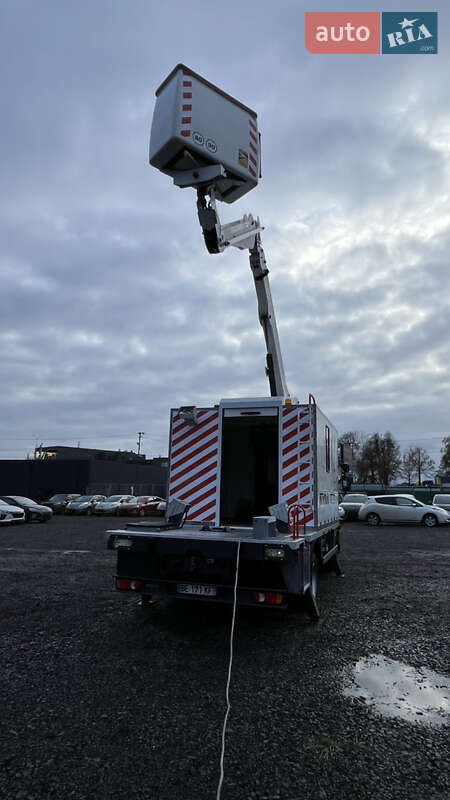 Автовышка Renault Midlum 2010 в Луцке