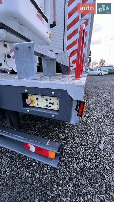 Автовышка Renault Midlum 2010 в Луцке