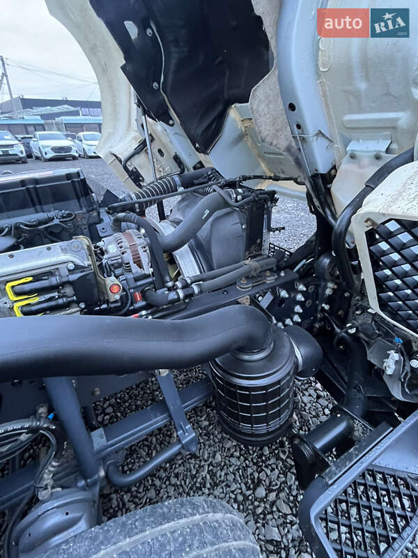 Автовышка Renault Midlum 2010 в Луцке