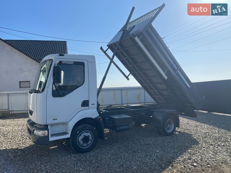 Самосвал Renault Midlum 2001 в Черновцах