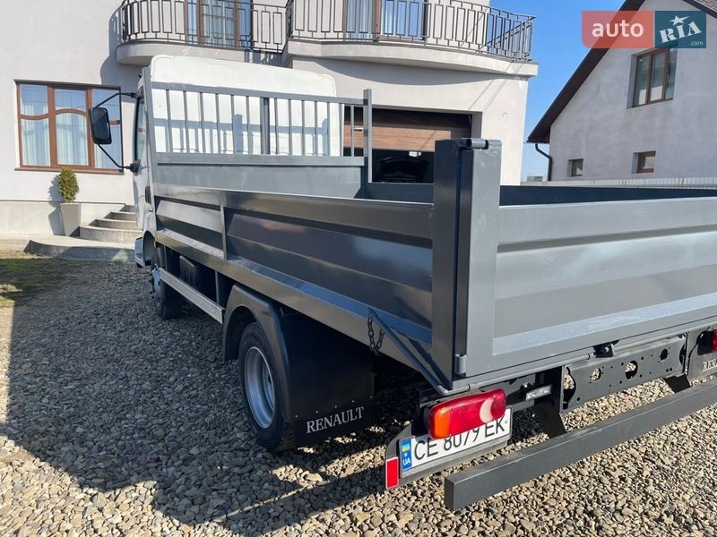 Самосвал Renault Midlum 2001 в Черновцах