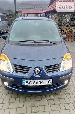 Хэтчбек Renault Modus 2004 в Сваляве