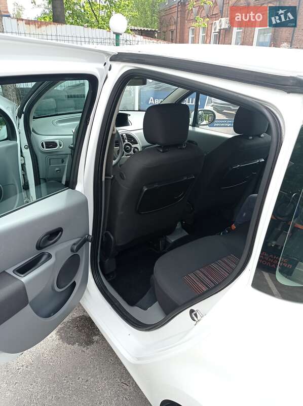 Хэтчбек Renault Modus 2008 в Сумах