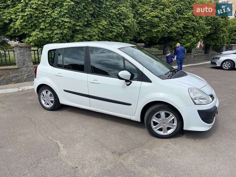 Хэтчбек Renault Modus 2008 в Сумах