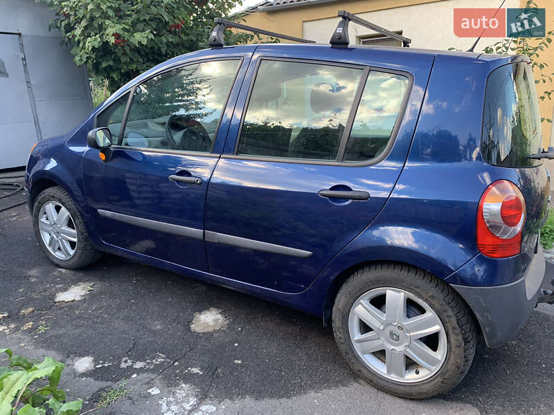 Хэтчбек Renault Modus 2005 в Звенигородке