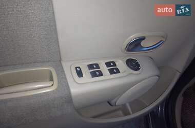 Хэтчбек Renault Modus 2004 в Кропивницком