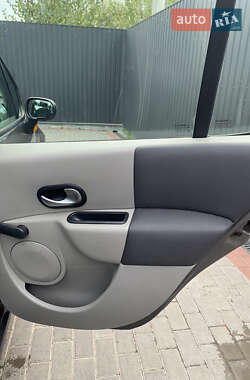 Хэтчбек Renault Modus 2005 в Березане