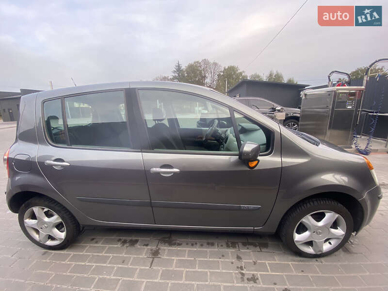 Хэтчбек Renault Modus 2005 в Березане