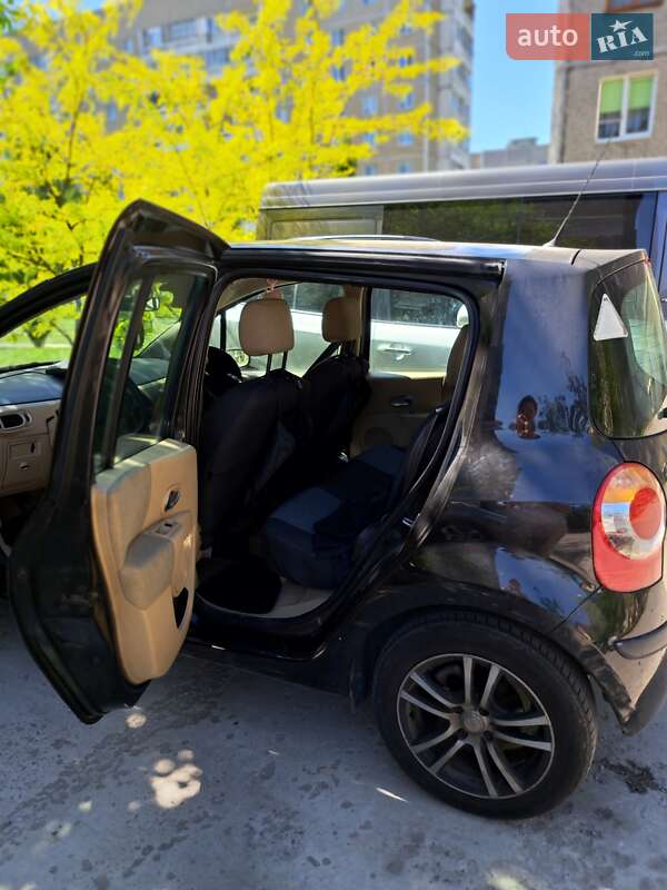 Хэтчбек Renault Modus 2004 в Львове