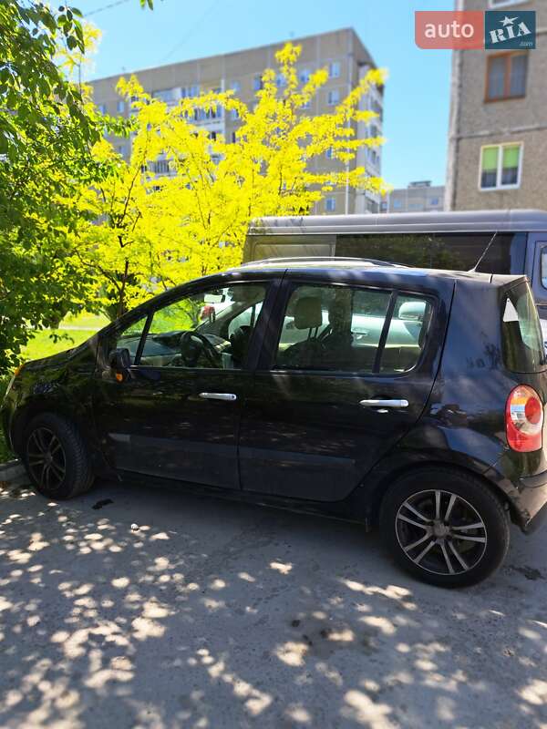 Хэтчбек Renault Modus 2004 в Львове