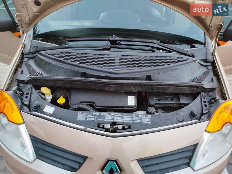 Хэтчбек Renault Modus 2004 в Коломые