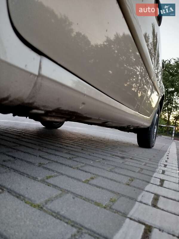 Хэтчбек Renault Modus 2004 в Коломые