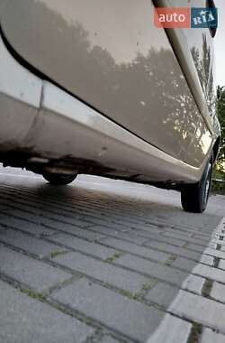 Хэтчбек Renault Modus 2004 в 