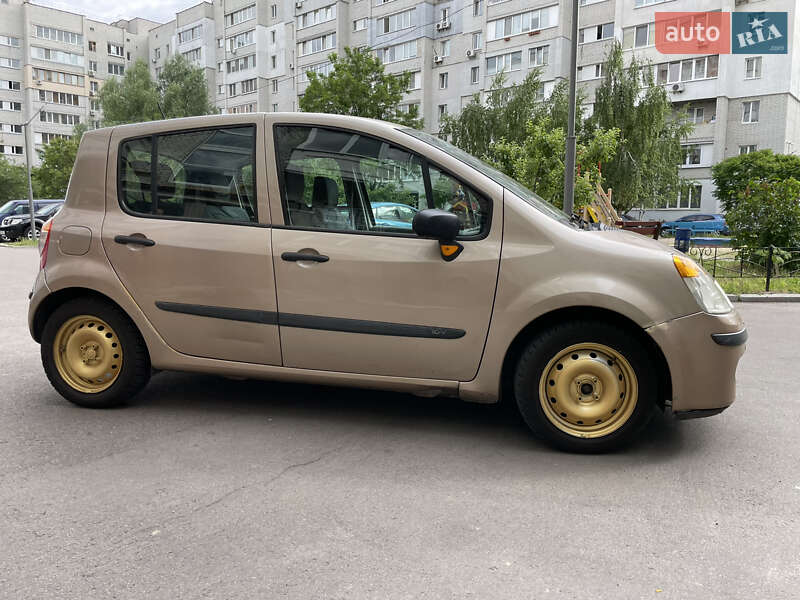 Хэтчбек Renault Modus 2005 в Борисполе