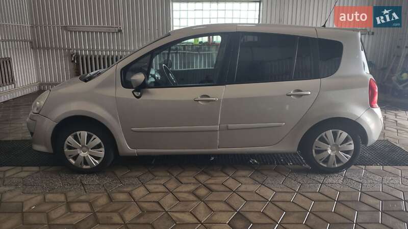 Хэтчбек Renault Modus 2010 в Бережанах