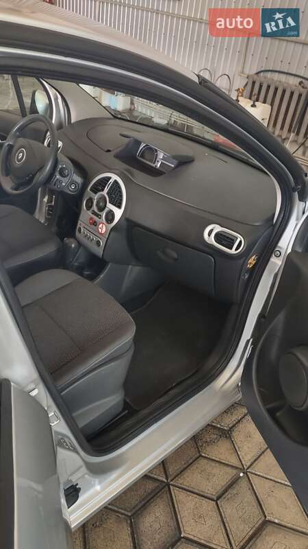 Хэтчбек Renault Modus 2010 в Бережанах