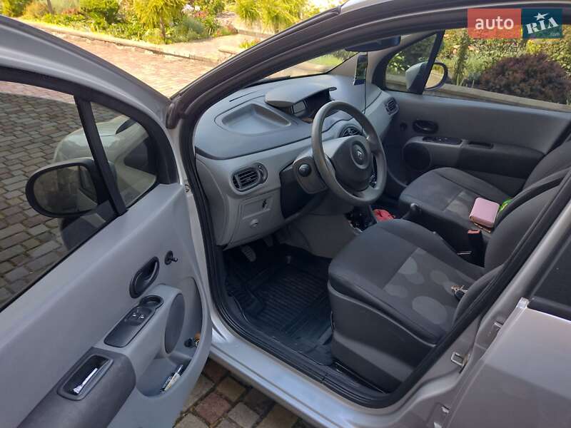 Хэтчбек Renault Modus 2009 в Дубно