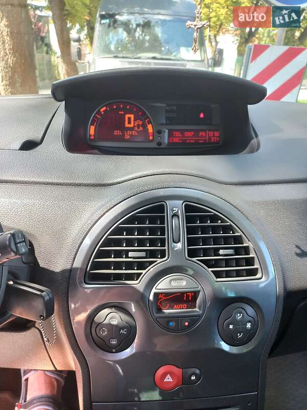 Хэтчбек Renault Modus 2010 в Львове