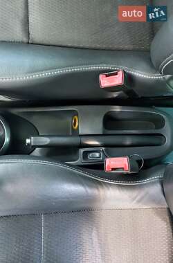 Хэтчбек Renault Modus 2010 в 