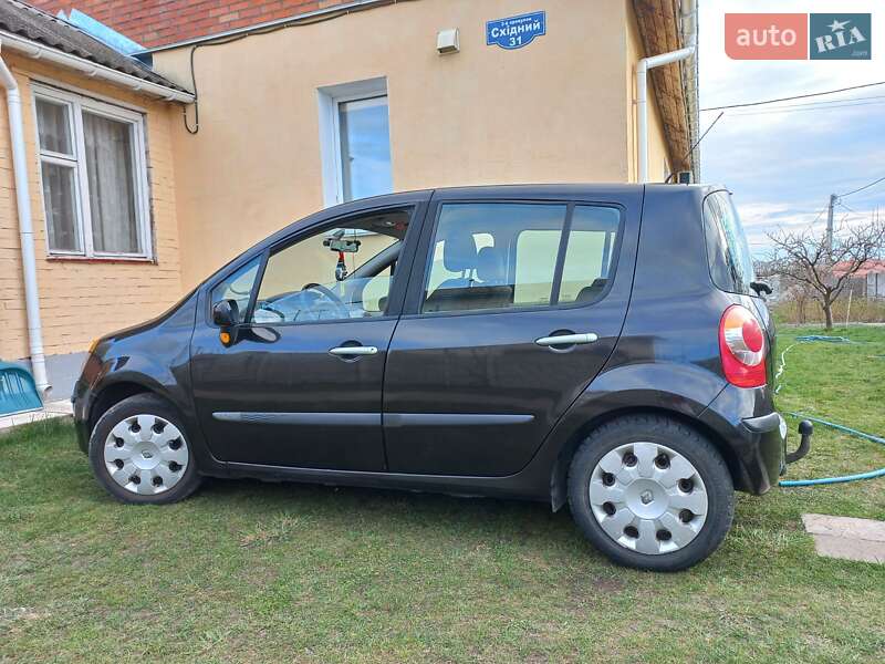 Хэтчбек Renault Modus 2004 в Виннице