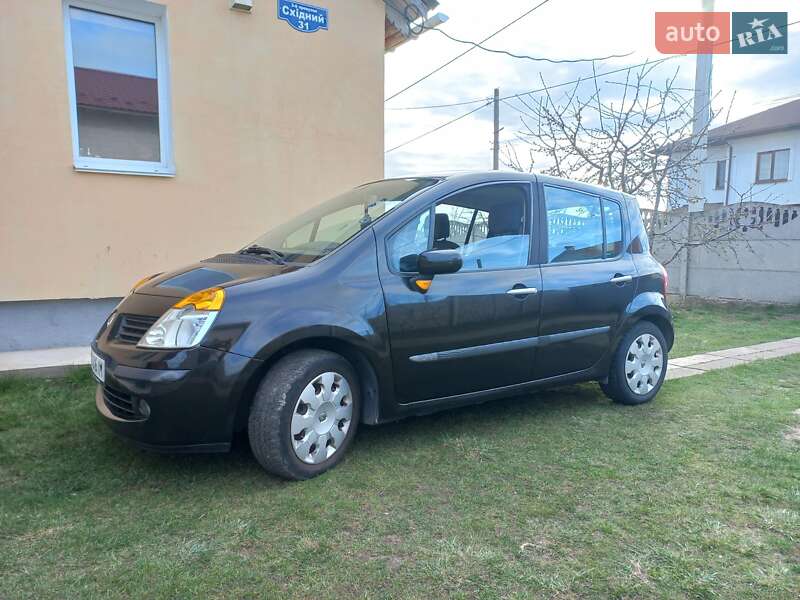 Хэтчбек Renault Modus 2004 в Виннице