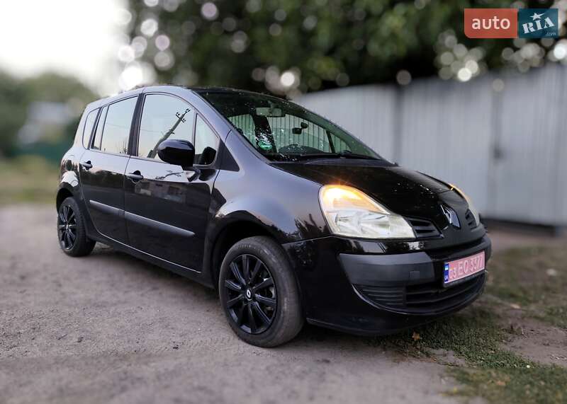 Хэтчбек Renault Modus 2009 в 