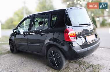 Хэтчбек Renault Modus 2009 в 