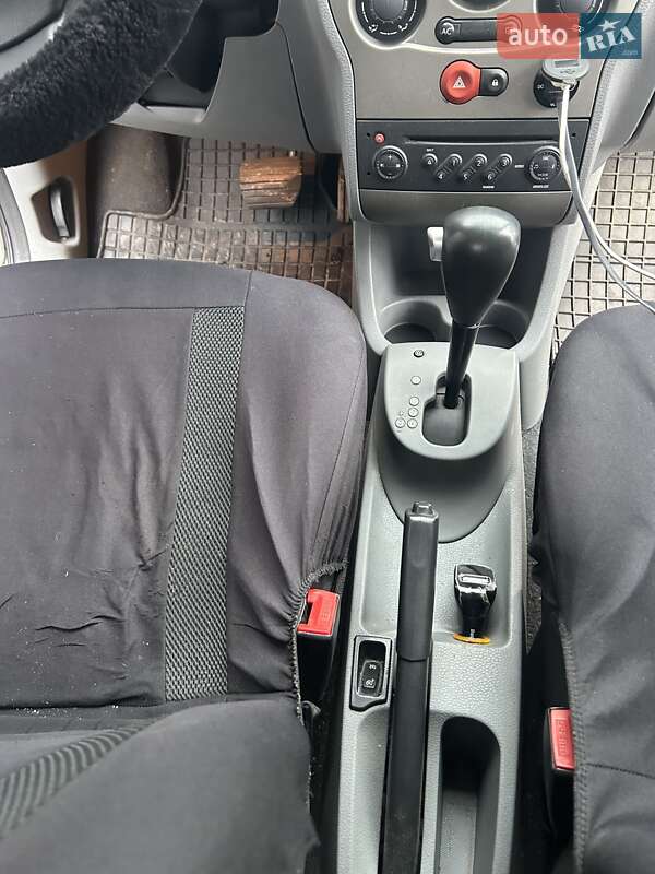 Хэтчбек Renault Modus 2008 в Нежине