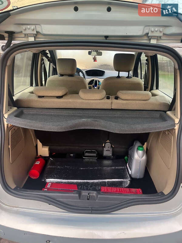 Хэтчбек Renault Modus 2005 в Львове