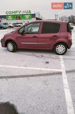 Хэтчбек Renault Modus 2009 в 