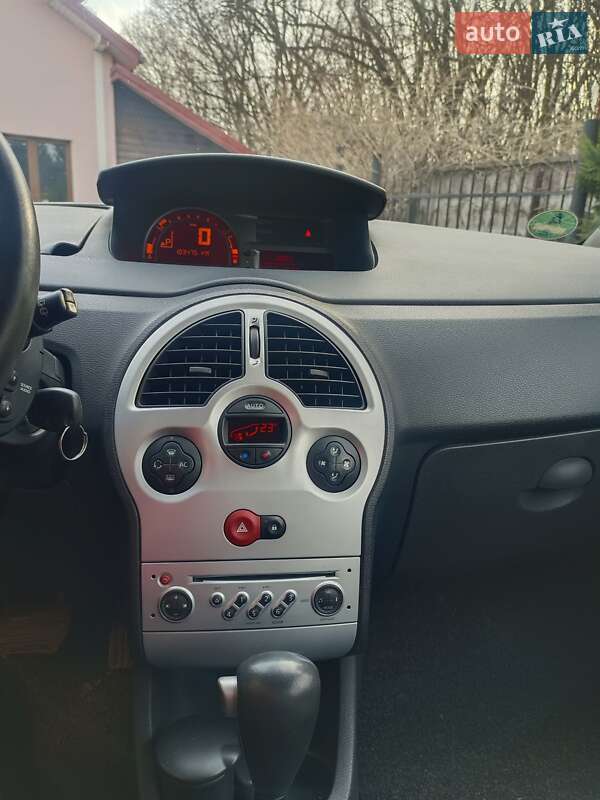 Хэтчбек Renault Modus 2009 в Львове