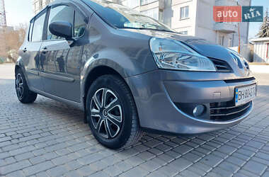 Хэтчбек Renault Modus 2009 в 
