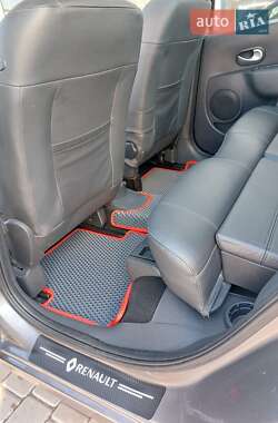 Хэтчбек Renault Modus 2009 в 