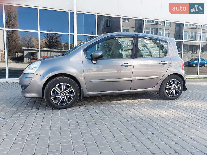 Хэтчбек Renault Modus 2009 в 