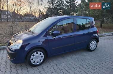 Хэтчбек Renault Modus 2009 в 