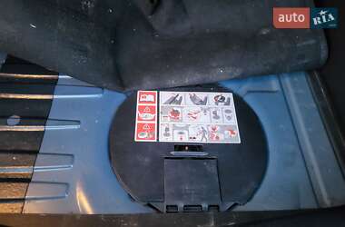 Хэтчбек Renault Modus 2009 в 