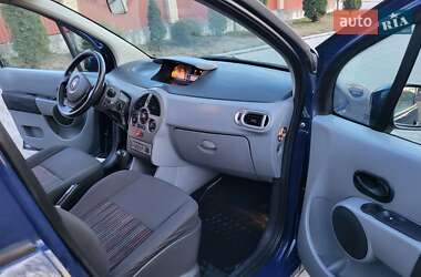 Хэтчбек Renault Modus 2009 в 